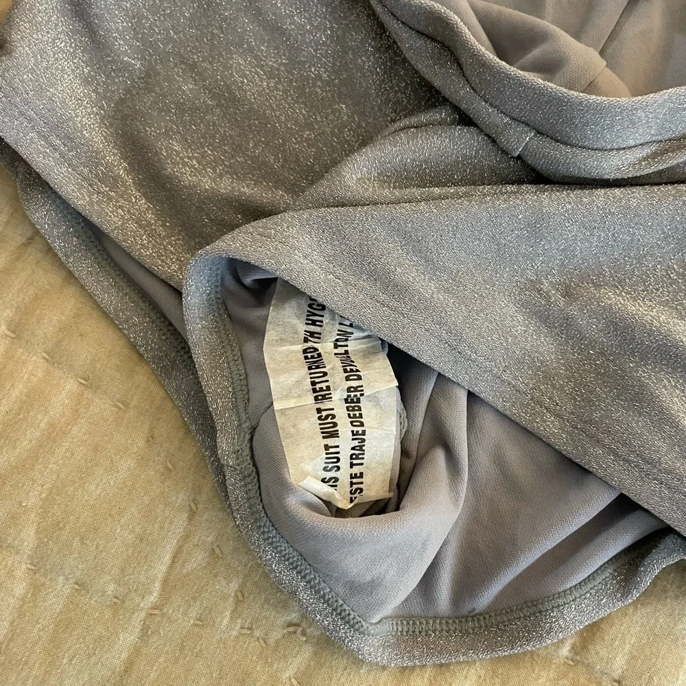 🩶 NWT Wild Fable Glittery Silver Swim Boy Shorts sz m 🩶 - Picture 5 of 6